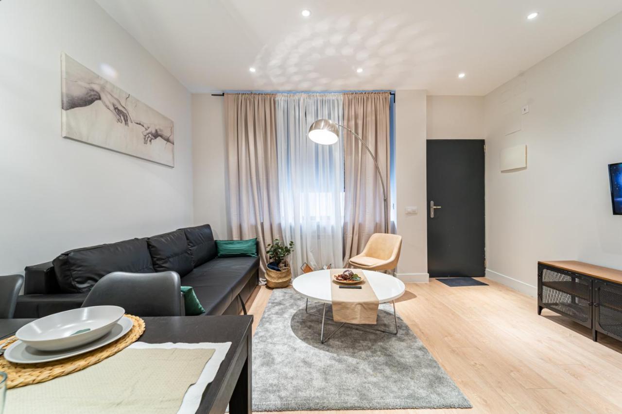 Edsam Madrid Apartments Black Экстерьер фото