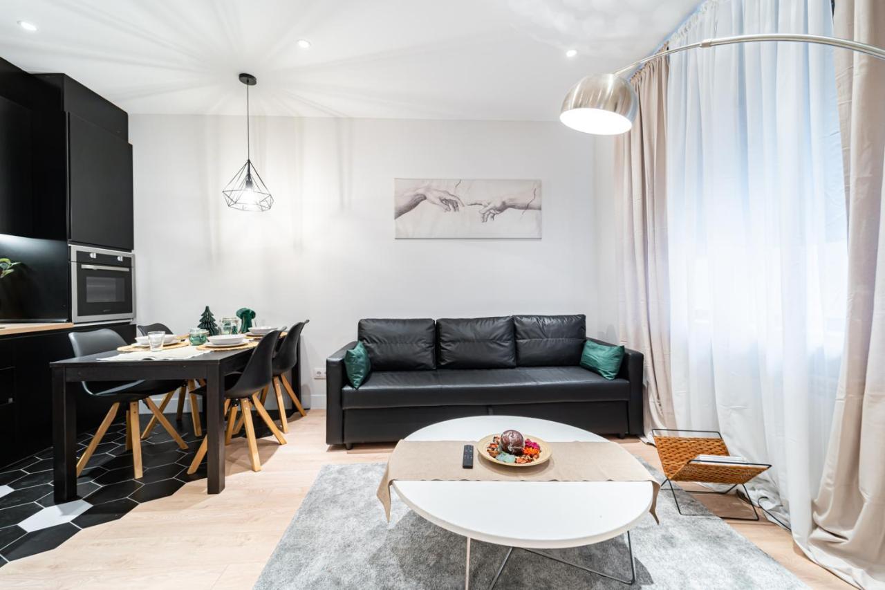 Edsam Madrid Apartments Black Экстерьер фото