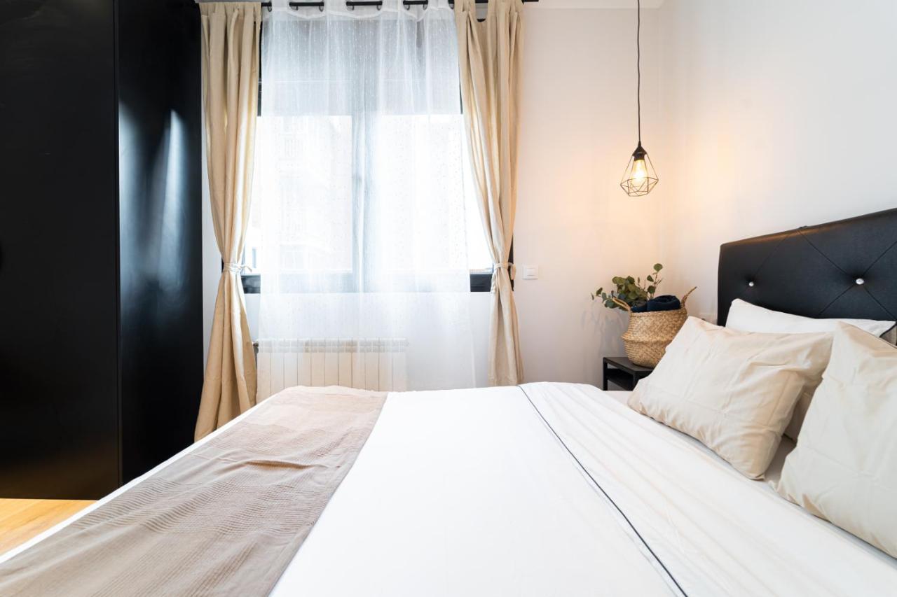 Edsam Madrid Apartments Black Экстерьер фото
