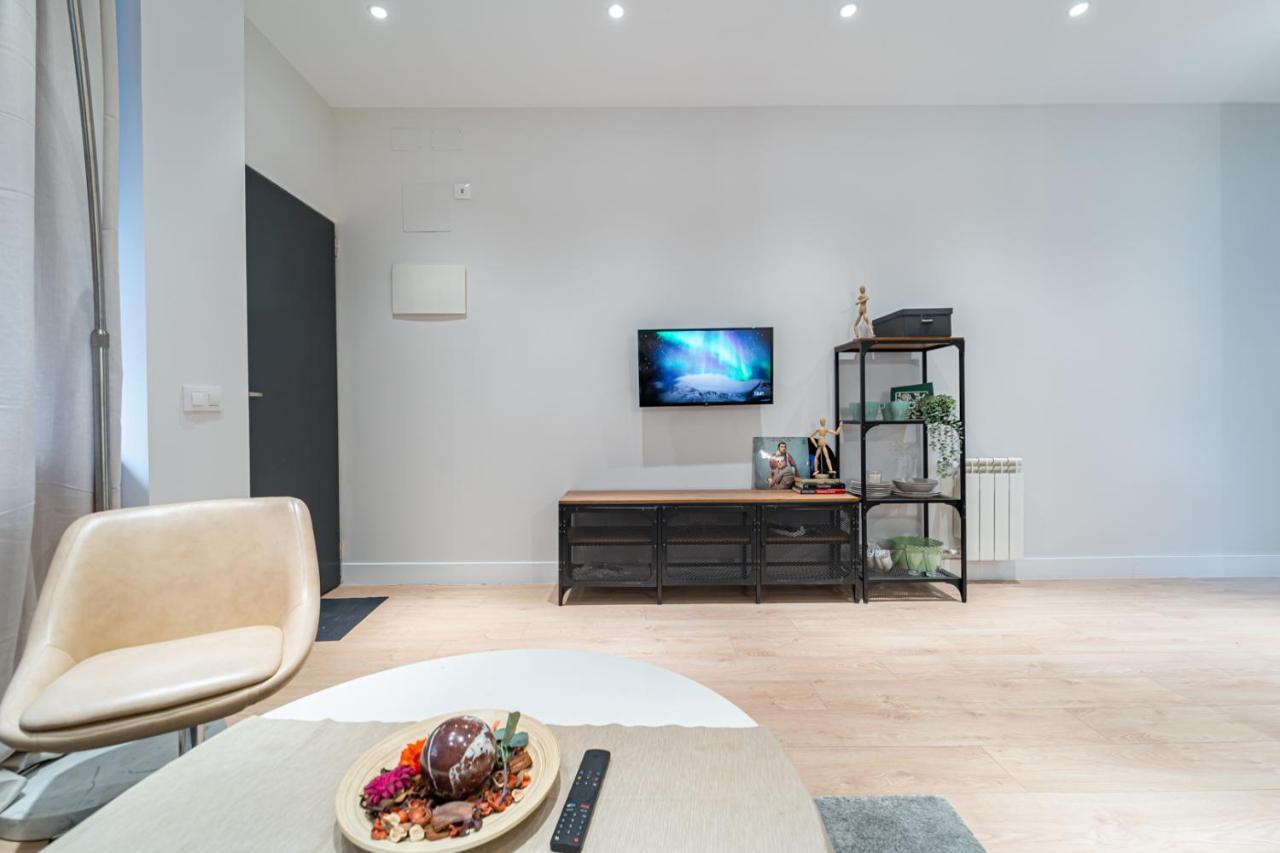 Edsam Madrid Apartments Black Экстерьер фото