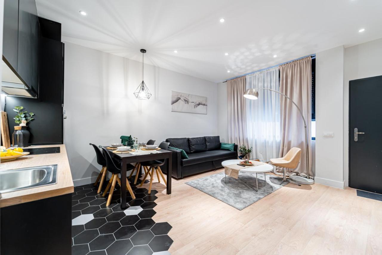 Edsam Madrid Apartments Black Экстерьер фото
