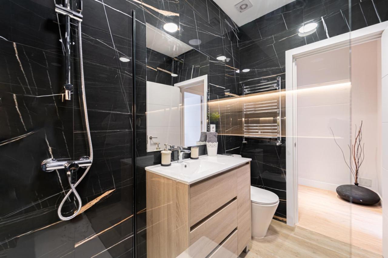 Edsam Madrid Apartments Black Экстерьер фото