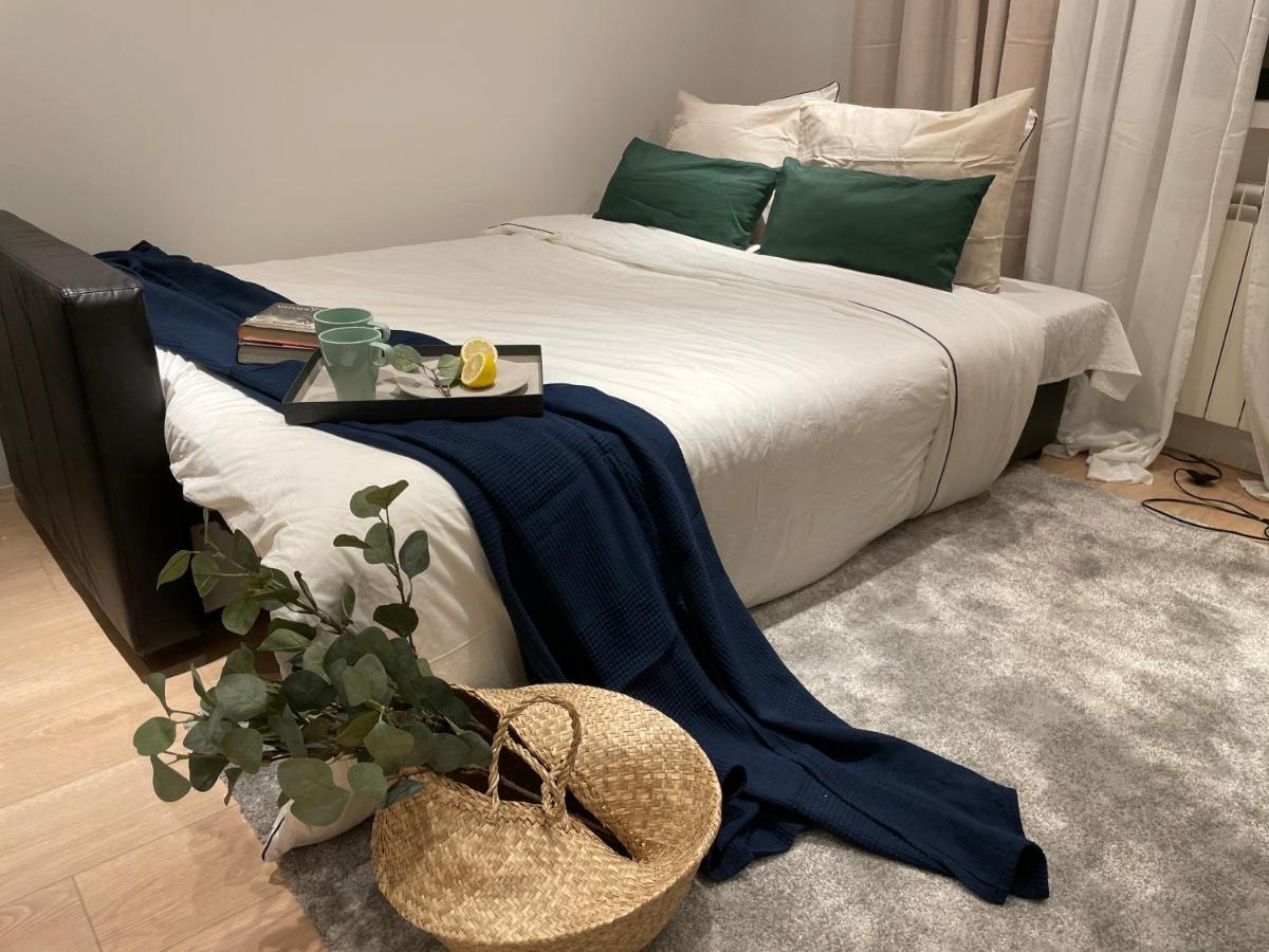 Edsam Madrid Apartments Black Экстерьер фото